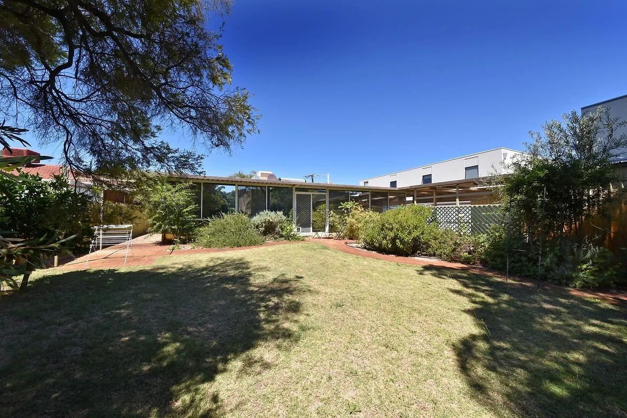 Entire House Close To Perth Airport And City 0*,  Australien