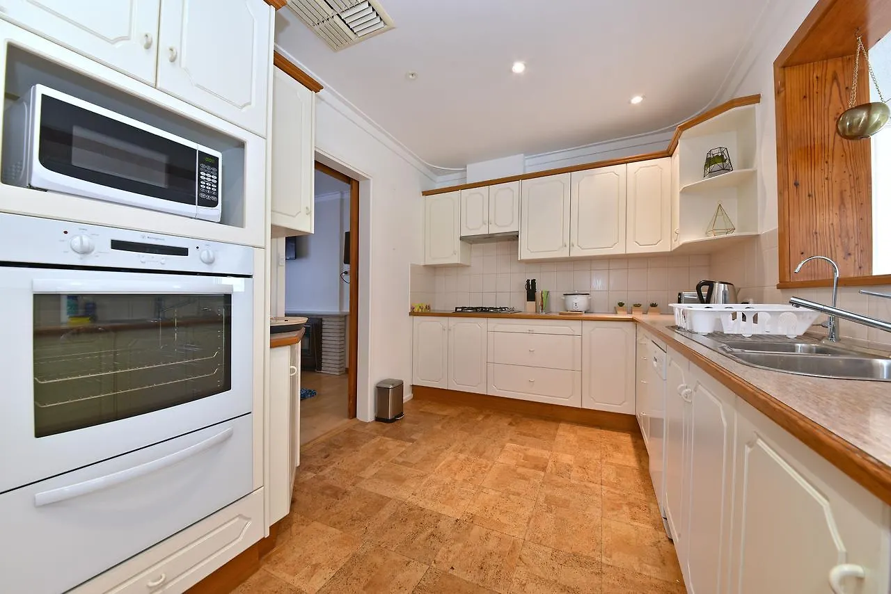 Entire House Close To Perth Airport And City 0*,